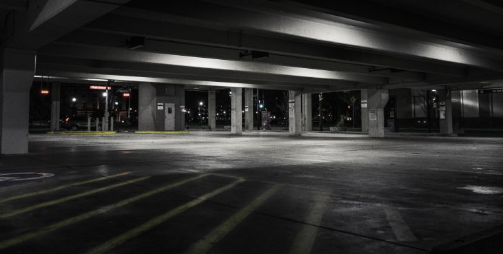 estacionamento vazio